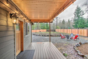 Secluded Ashford Getaway with Fire Pit and Grill!